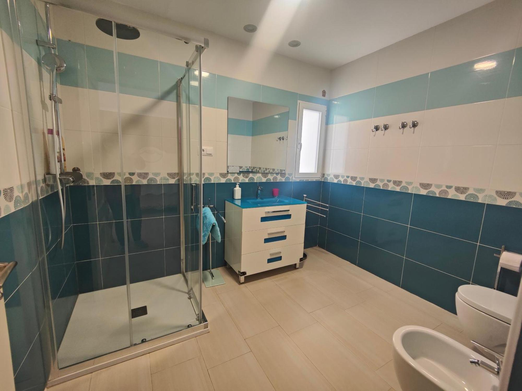 Chalet Con Piscina Y Jacuzzi En Madrid Alquila Habitaciones Algete Екстериор снимка