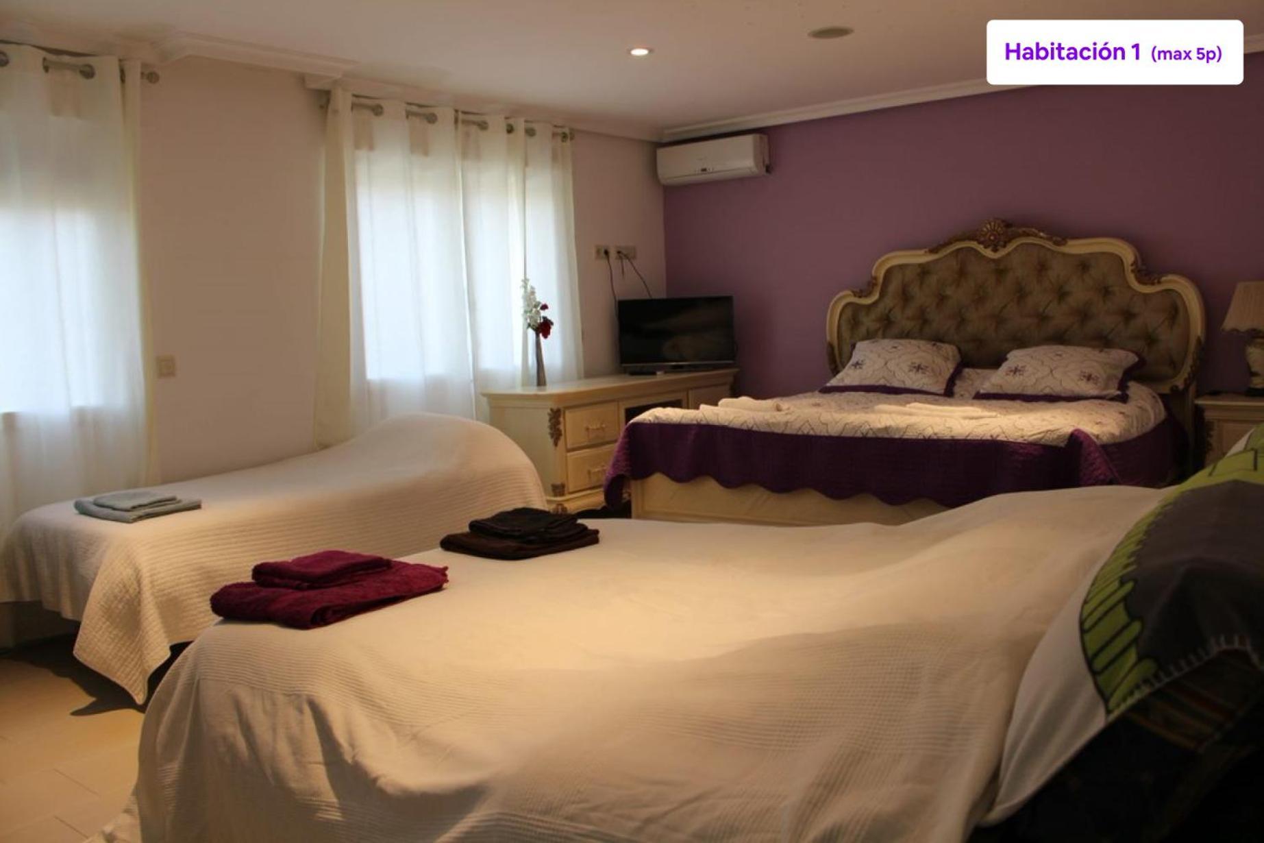 Chalet Con Piscina Y Jacuzzi En Madrid Alquila Habitaciones Algete Екстериор снимка