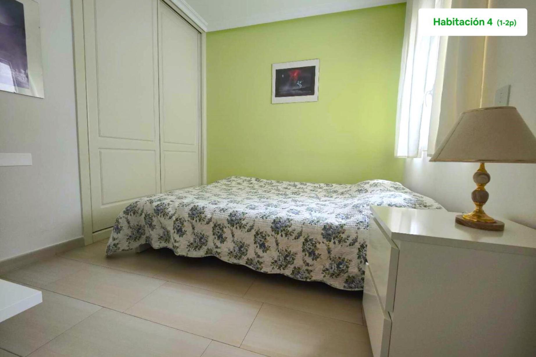 Chalet Con Piscina Y Jacuzzi En Madrid Alquila Habitaciones Algete Екстериор снимка